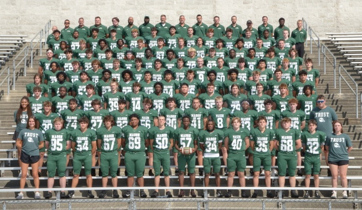 This week's El Caporal Mason Team of the Week is the Mason Football Team. 